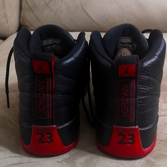Jordan 12 Flu Game 2016 - Picture 3 of 5